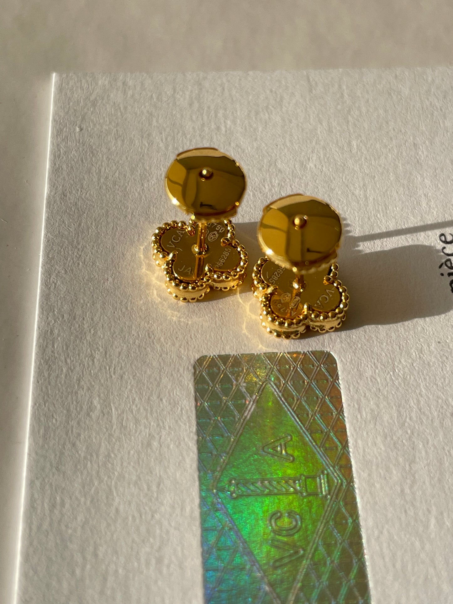 Aretes VCA| Plata 925| Cornalina| Dorado Rojo